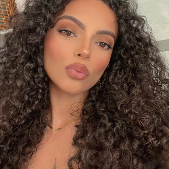 🌸 I’m LIVE 📹 - Picture 5 of 5